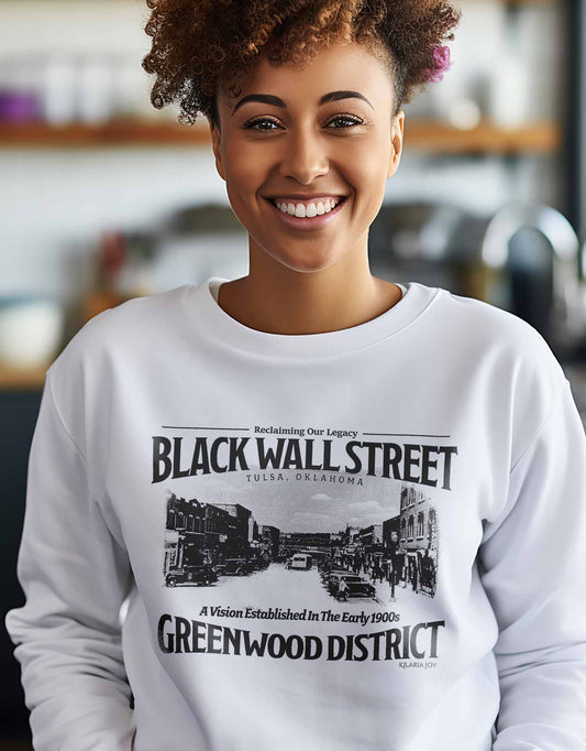 Greenwood Women's Classic Fit Sweatshirt